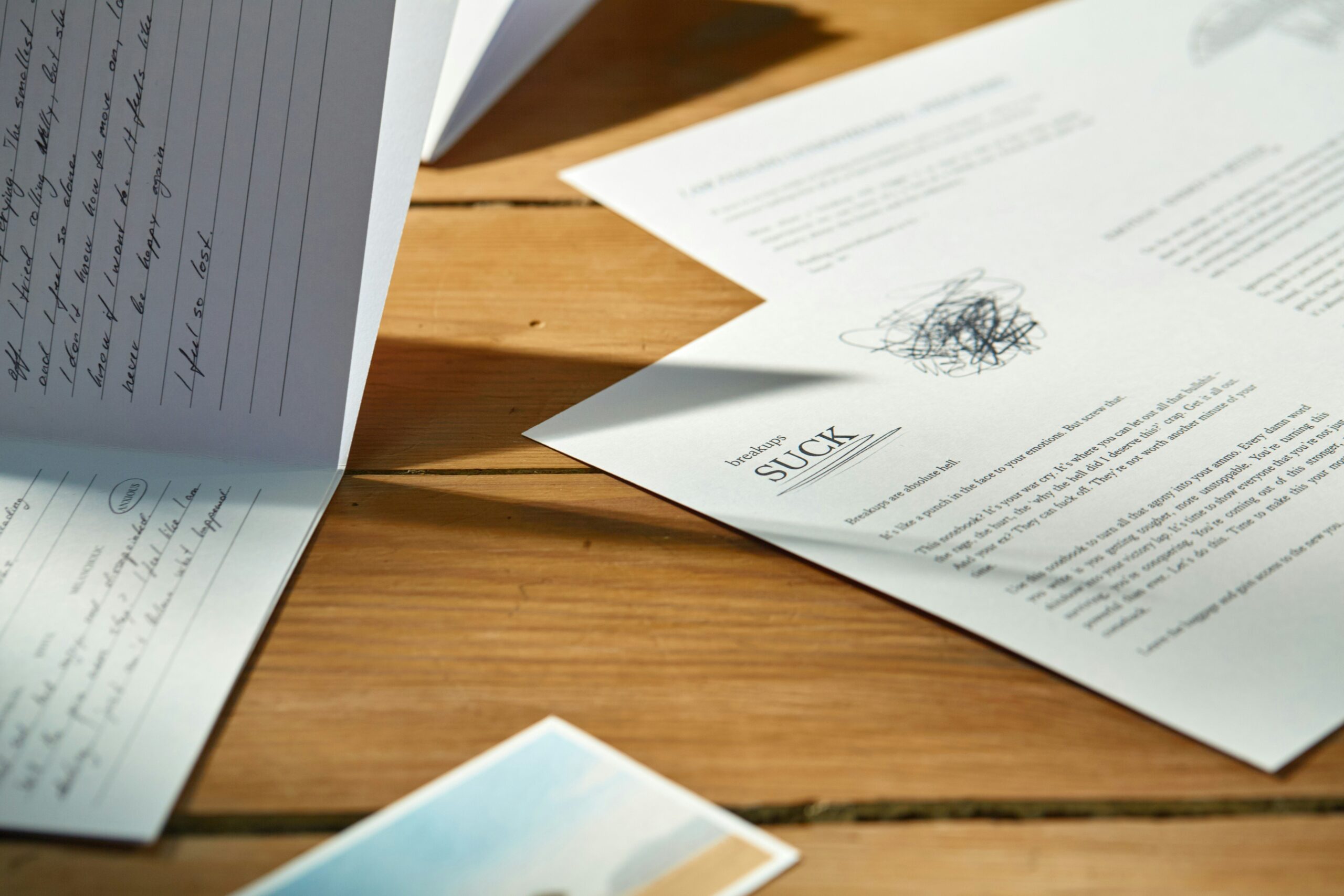 Checklist on paper with items checked off for choosing the right repatriation insurance.