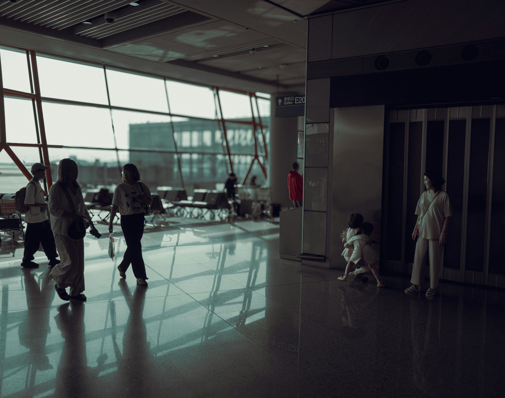 Infographic showing global travel statistics related to emergency medical situations