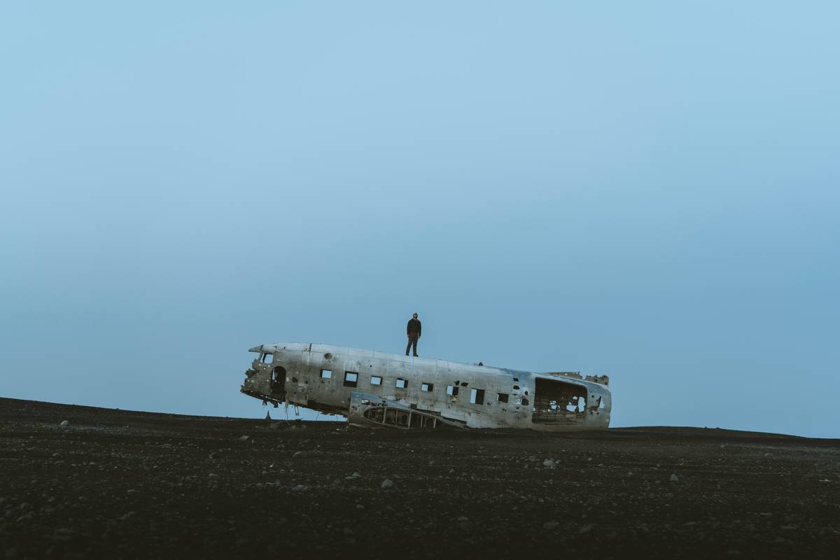 What to Do When You’re Stuck Overseas: Your Guide to Using a Crisis Repatriation Phone